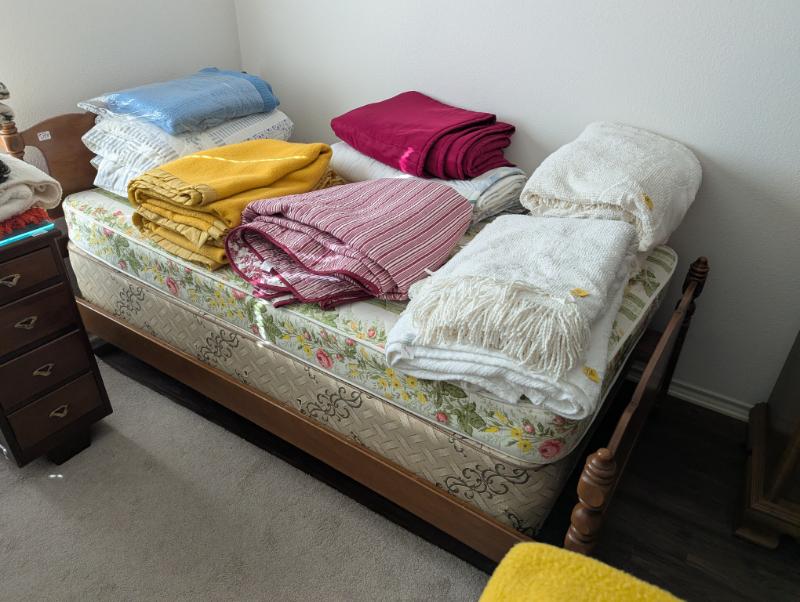 Sale Photo Thumbnail #35