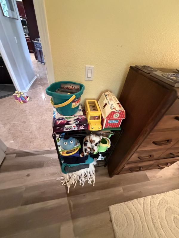 Sale Photo Thumbnail #188