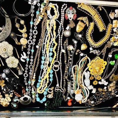 Sale Photo Thumbnail #72