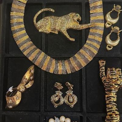 Sale Photo Thumbnail #62