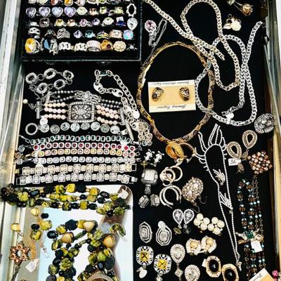 Sale Photo Thumbnail #74