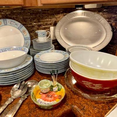 Sale Photo Thumbnail #111: 34pc Studio Nova "Mystic Bay" dish set & vintage Pyrex mixing bowls