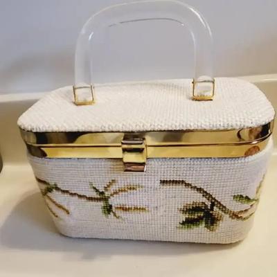 Needlepoint Box Purse Flying Needles 