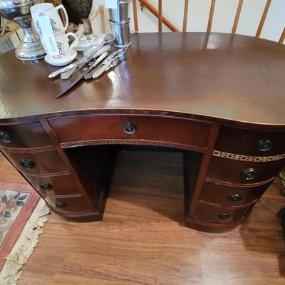 Leather Top Kidney Desk Gorgeous 