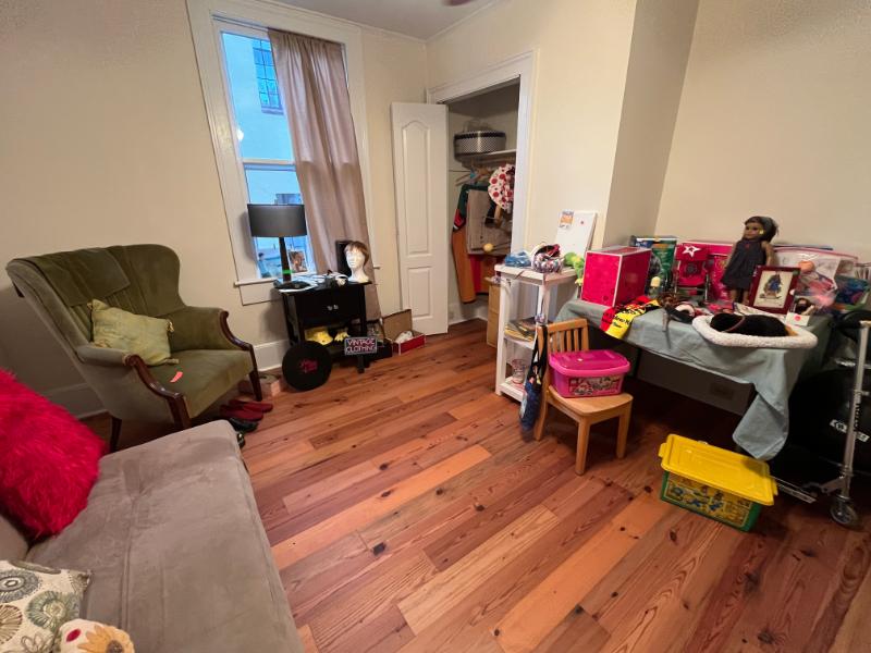 Sale Photo Thumbnail #11