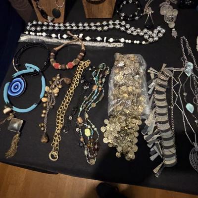 Sale Photo Thumbnail #108