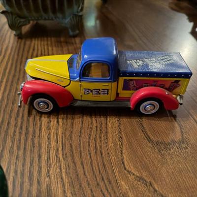 Sale Photo Thumbnail #175