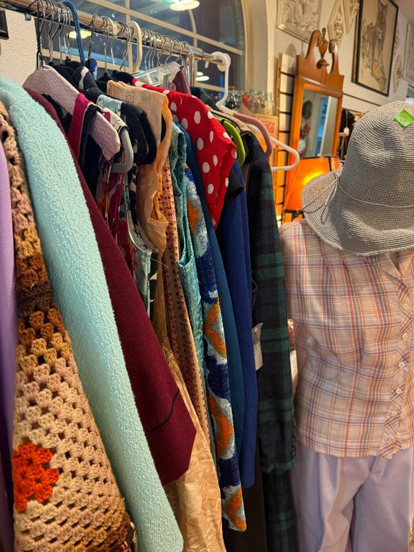 Sale Photo Thumbnail #3