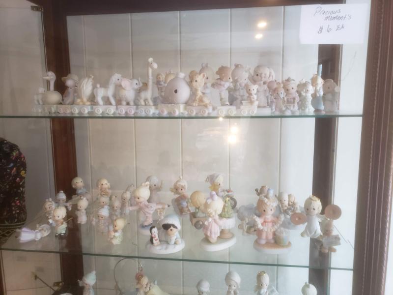 Sale Photo Thumbnail #25