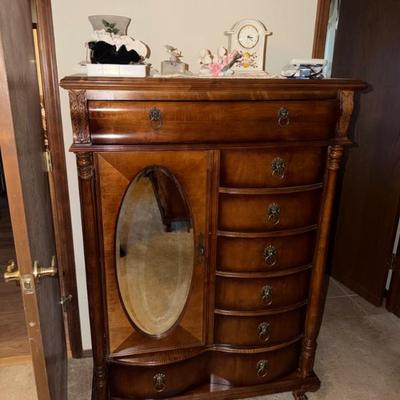 Sale Photo Thumbnail #52