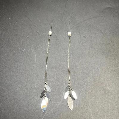 14k White Gold Leaf Chain Earrings