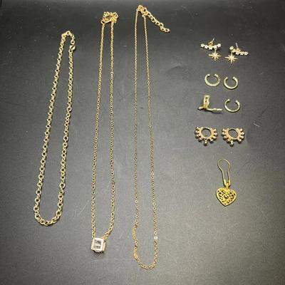 Goldtone Necklaces, Ear Lobe Huggers, Pendant and Earrings | Women’s Costume Jewelry