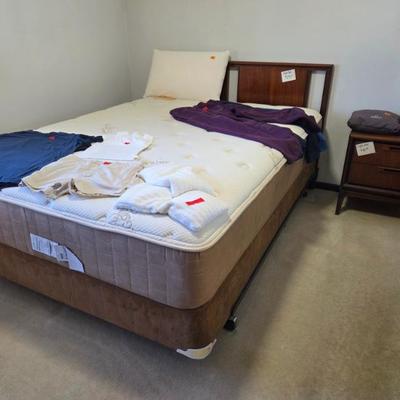 Sale Photo Thumbnail #57