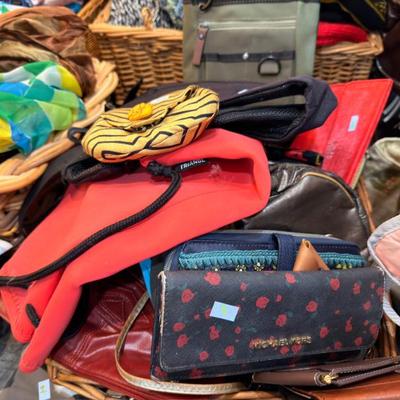 Sale Photo Thumbnail #152