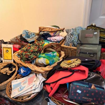 Sale Photo Thumbnail #151