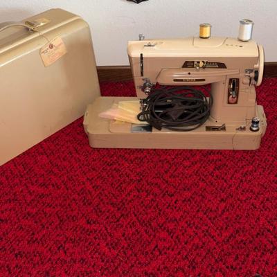 Sale Photo Thumbnail #192