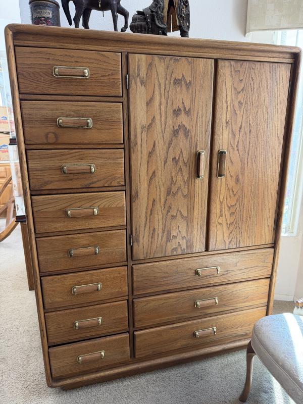 Sale Photo Thumbnail #20