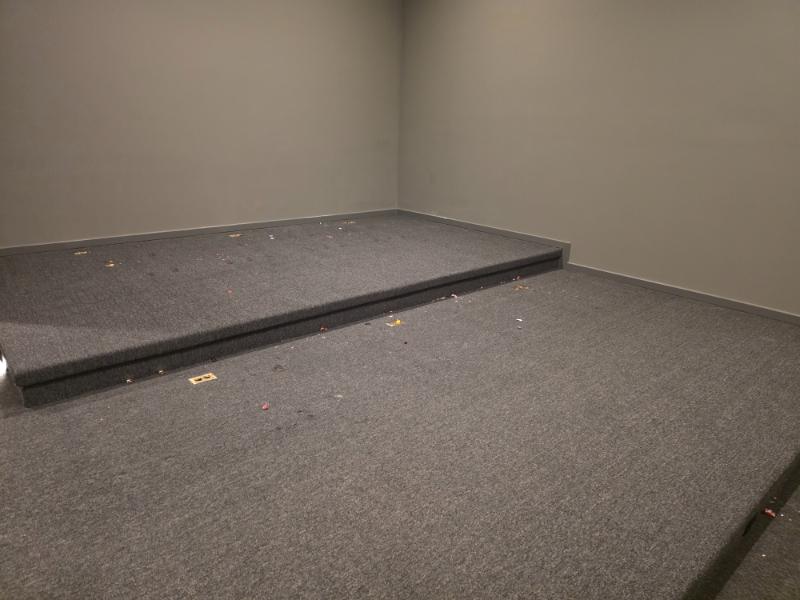 Sale Photo Thumbnail #18