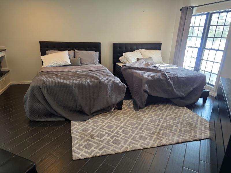 Sale Photo Thumbnail #30