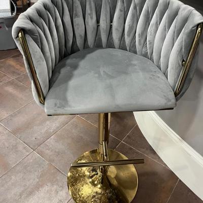 Sale Photo Thumbnail #200