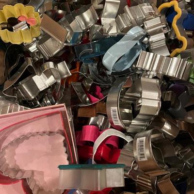 Sale Photo Thumbnail #262: Cookie cutters 
