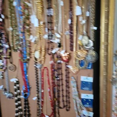 Sale Photo Thumbnail #246