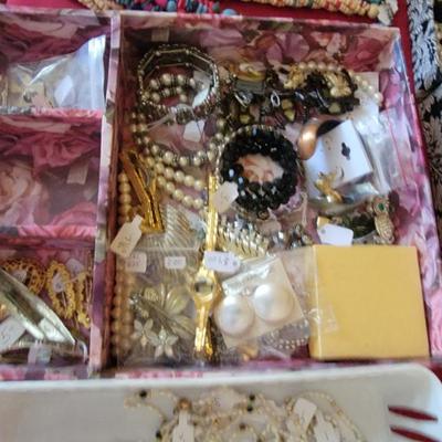 Sale Photo Thumbnail #225