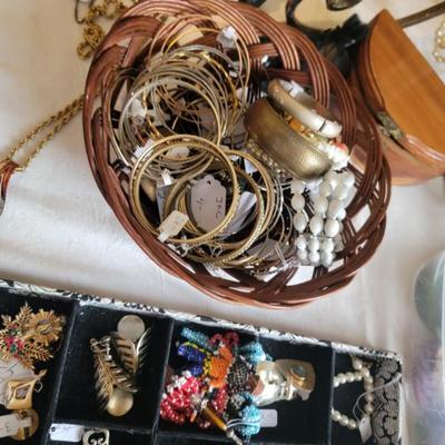 Sale Photo Thumbnail #234