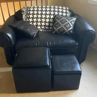 Black Pleather Loveseat & 2 Cube Storage Ottomans 