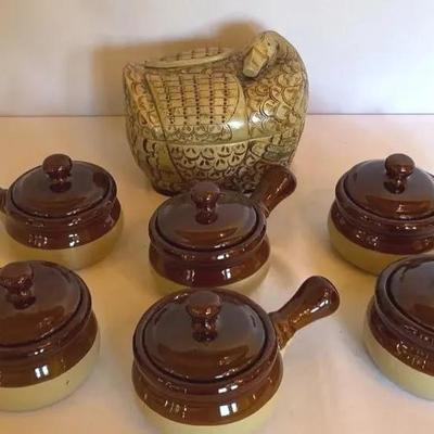 Six French Onion Soup Bowls With Lids And an AA Importing Duck Box