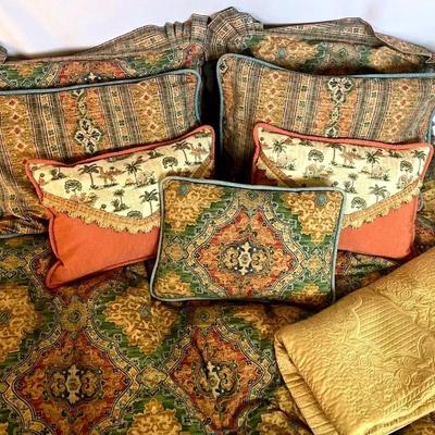 Custom Made Queen, Duvet Cover, Pillows, And Blanket