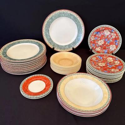 PTS International Interiors Provence Ivory Porcelain Dinnerware And Franciscan Sea Sculpture Bowls