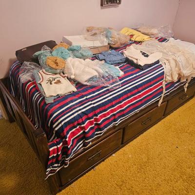 Sale Photo Thumbnail #122