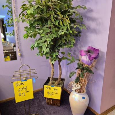 Sale Photo Thumbnail #17