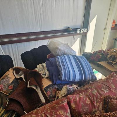 Sale Photo Thumbnail #98