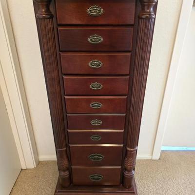 Sale Photo Thumbnail #138