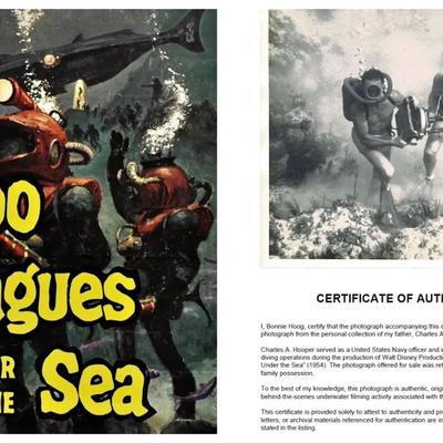 Disney'S 20,000 Leagues Under The Sea – Original 1954 Underwater Production Photo - Camera Crew #1