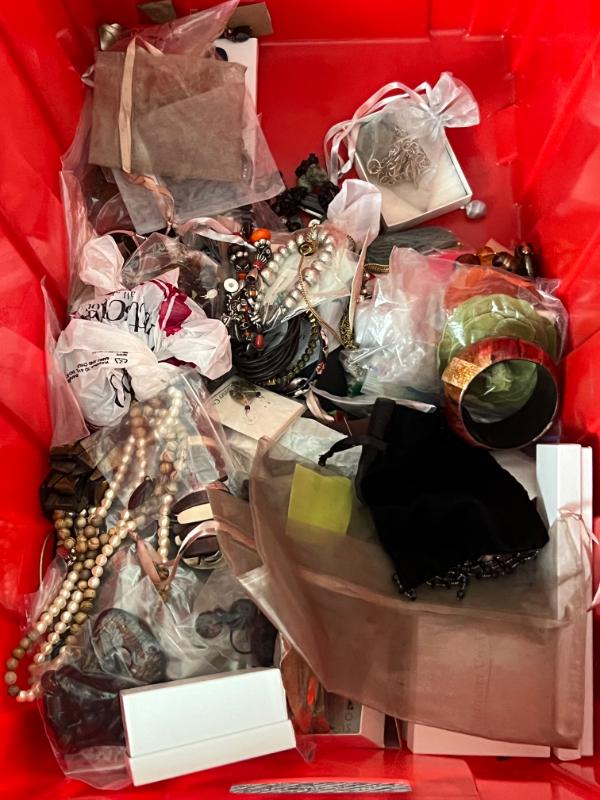 Sale Photo Thumbnail #214