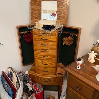 Sale Photo Thumbnail #105