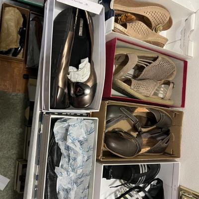 Sale Photo Thumbnail #79