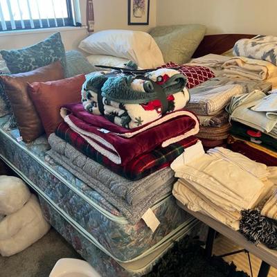 Sale Photo Thumbnail #128