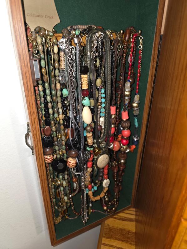 Sale Photo Thumbnail #216