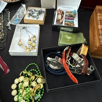 Sale Photo Thumbnail #212