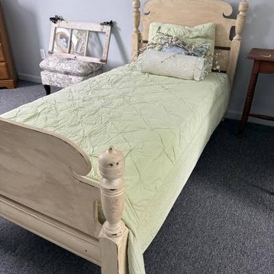 Sale Photo Thumbnail #32