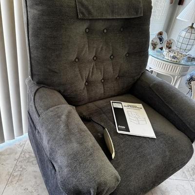 Sale Photo Thumbnail #147