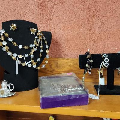 Sale Photo Thumbnail #19