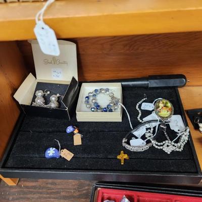 Sale Photo Thumbnail #24