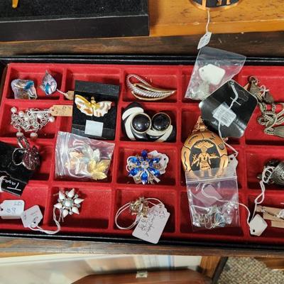 Sale Photo Thumbnail #27