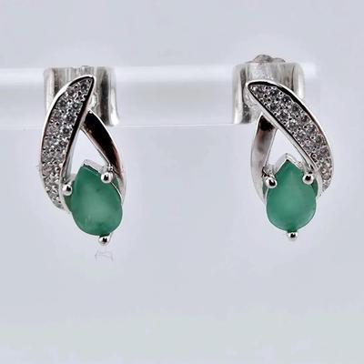 Emerald Sterling Silver Stud Earrings 