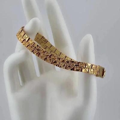 Gold Tone Nugget Bracelet 